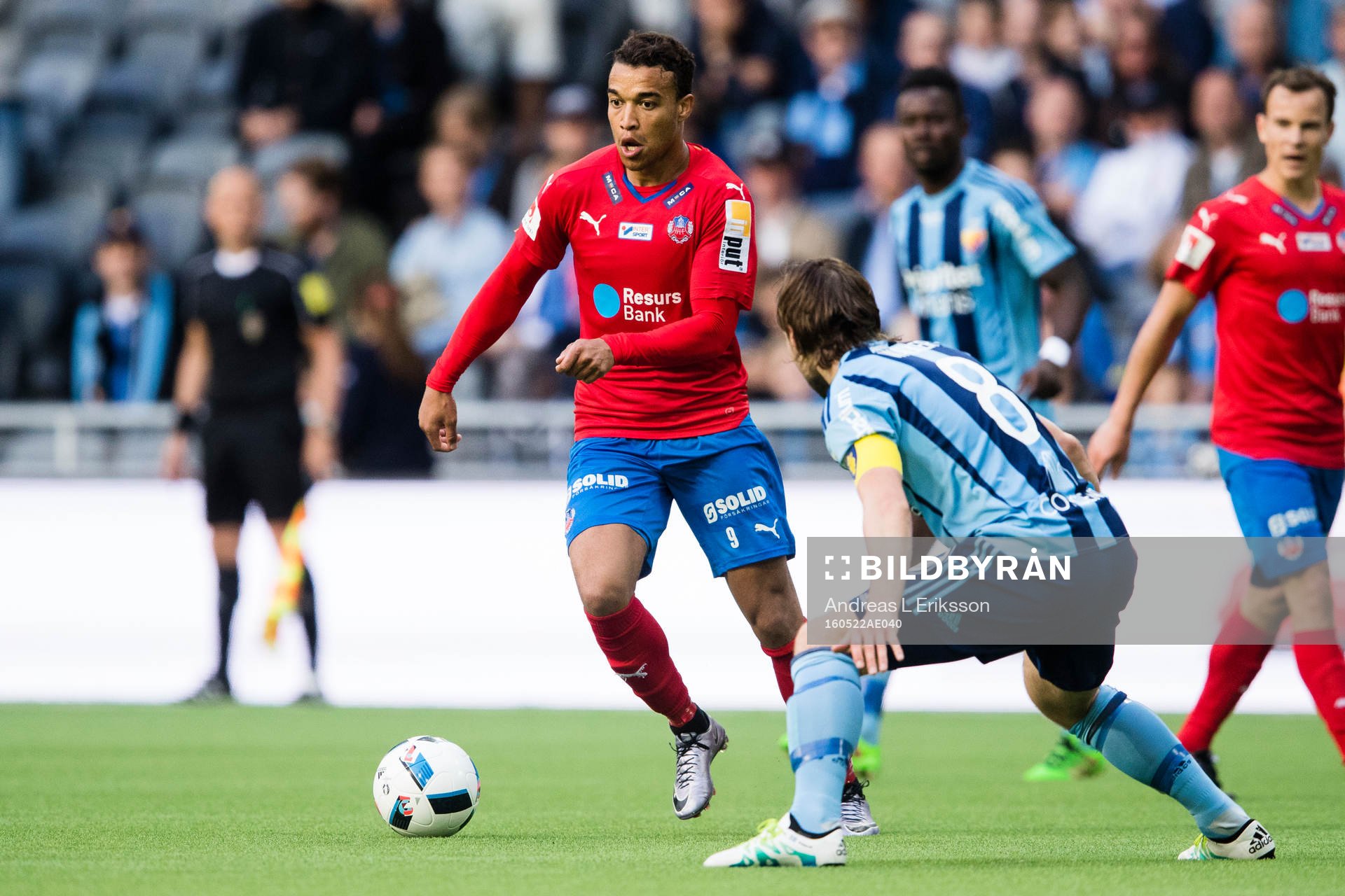 Helsingborgs Tyrell Rusike och Djurgårdens Kevin Walker