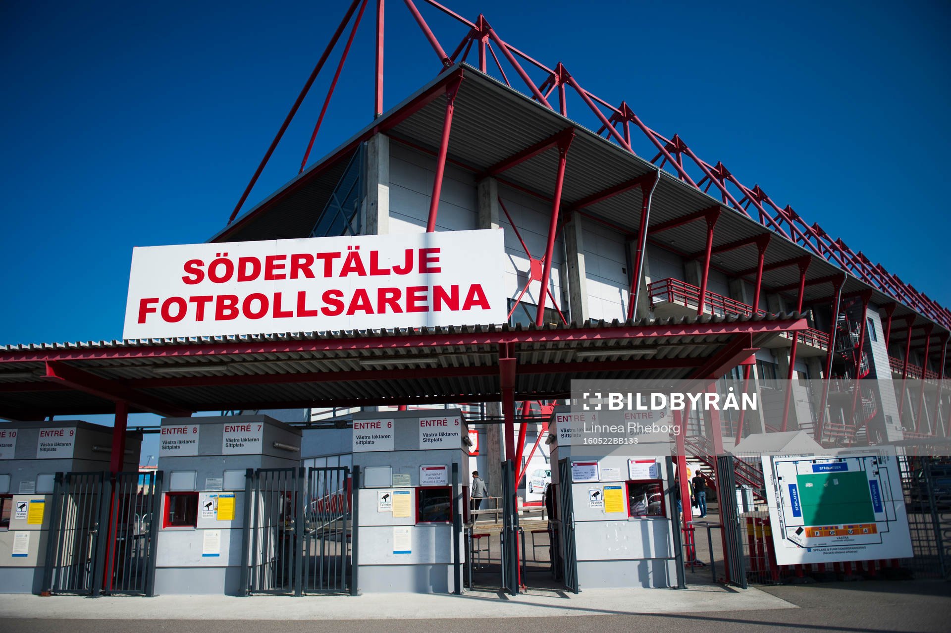 Exteriör av Södertälje Fotbollsarena