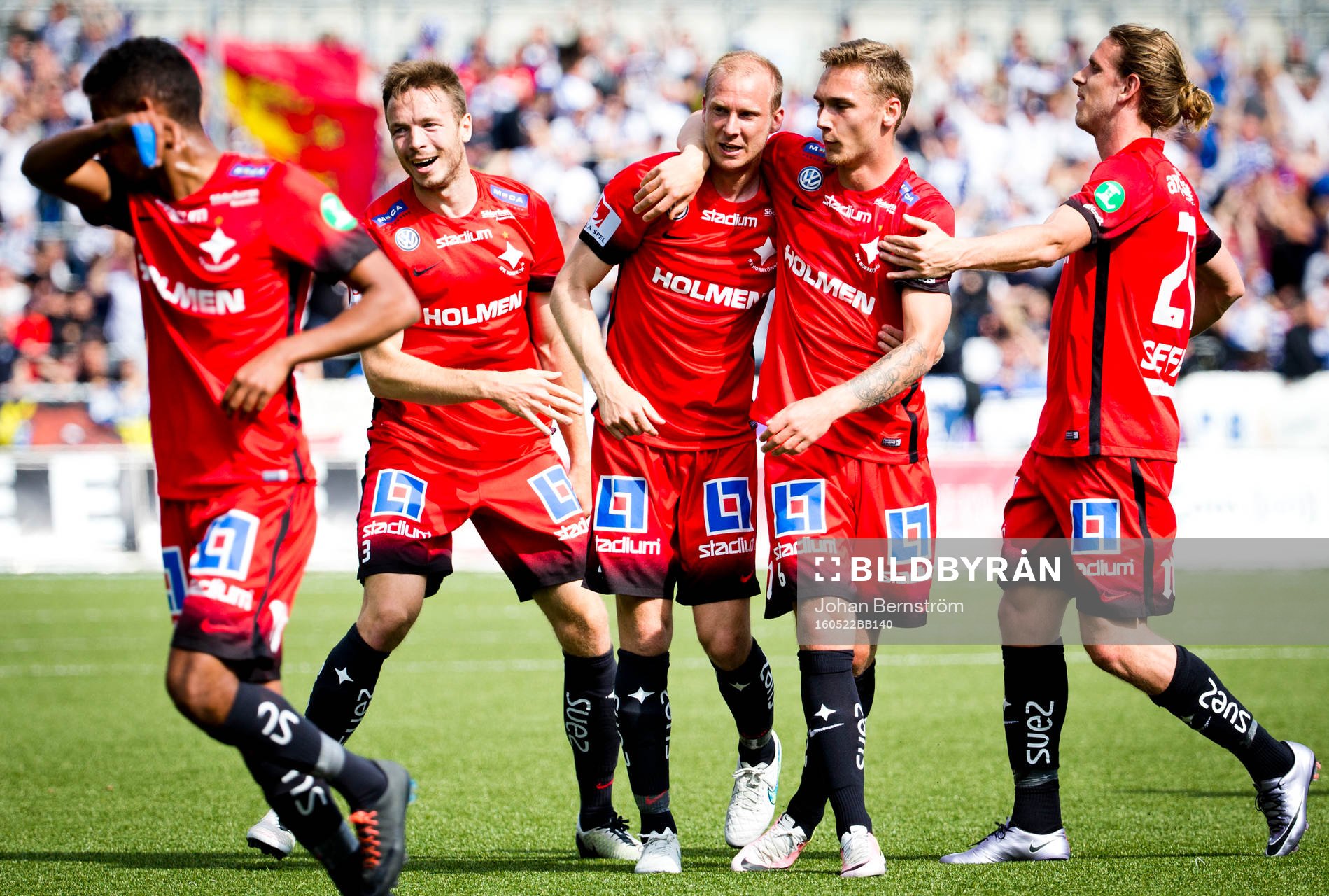 Norrköpings Emir Kujovic gör 2-1 och på bilden jublar