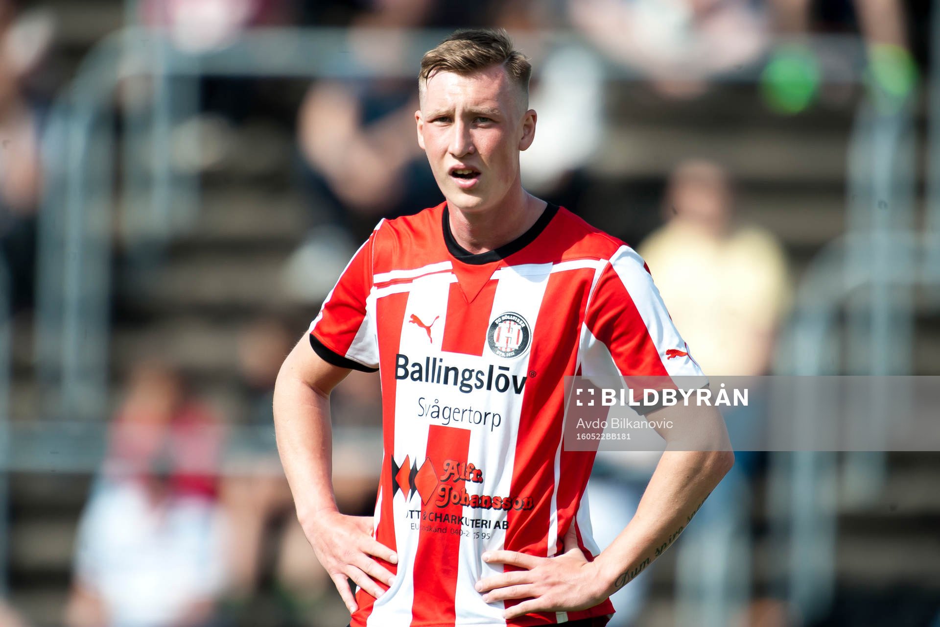 Höllvikens Marcus Hortén under fotbollsmatchen Division 1 Södra mellan Landskrona BoIS och Höllviken den 22 maj 2016 i Landskrona.