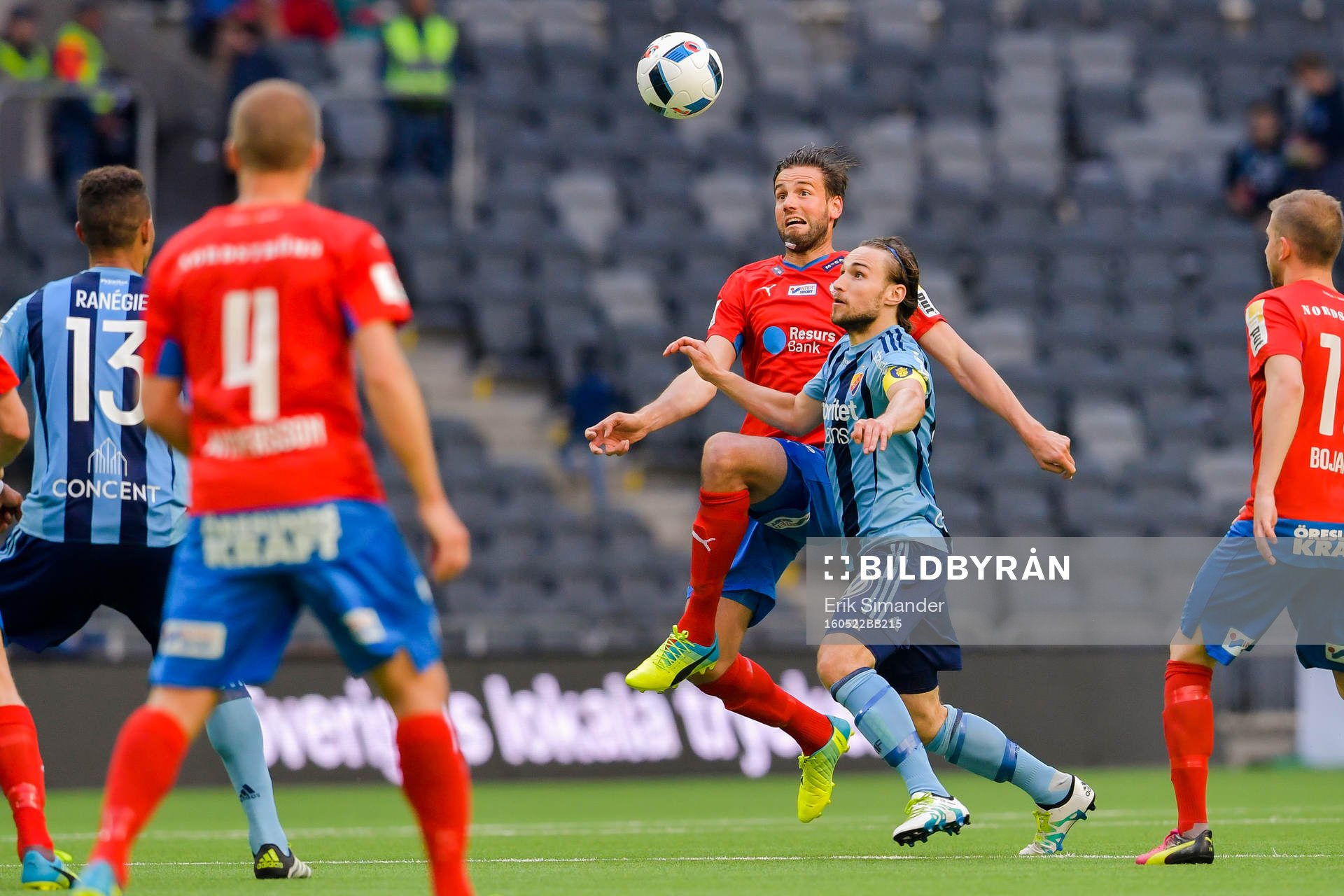 Helsingborgs Mikael Dahlbergh och Djurgårdens Kevin Walker