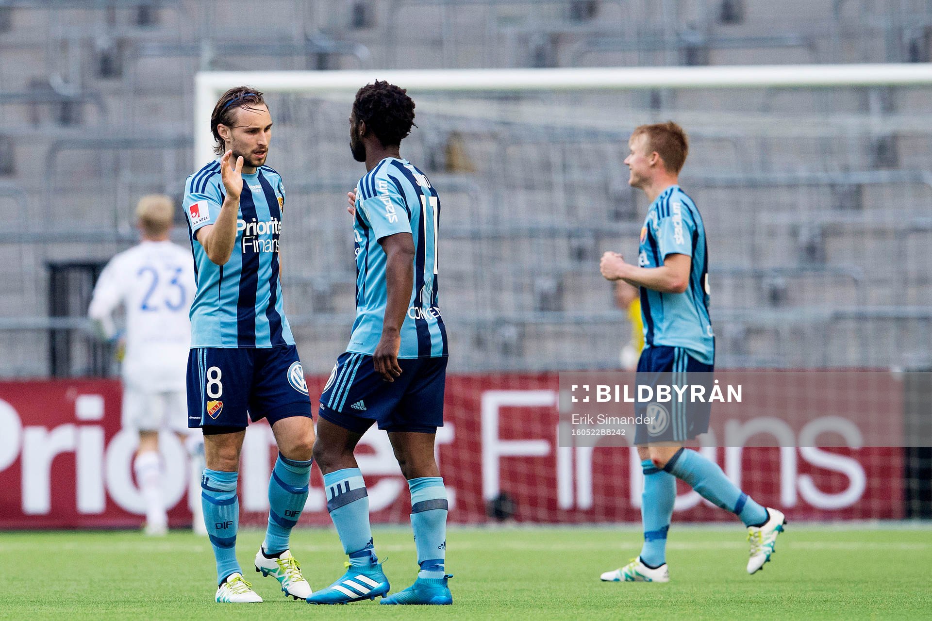 Djurgårdens Kevin Walker och Amadou Jawo