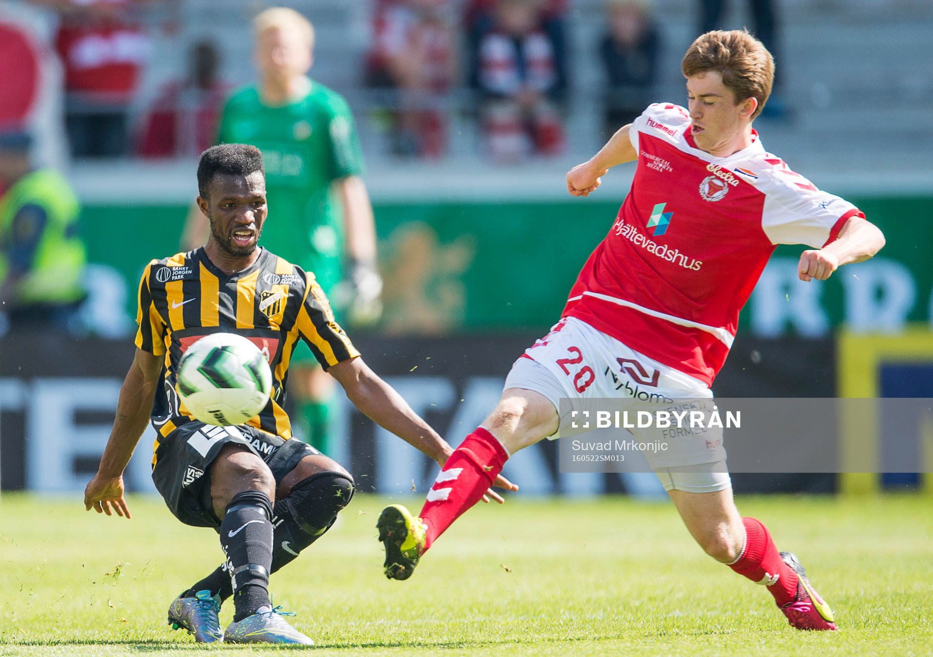 Häckens Mohammed Abubakari och Kalmars Carl Johansson