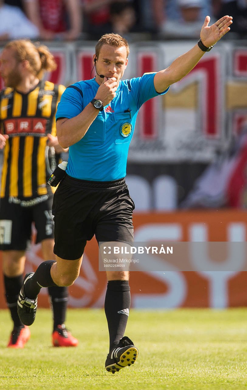 Domaren Kristoffer Karlsson