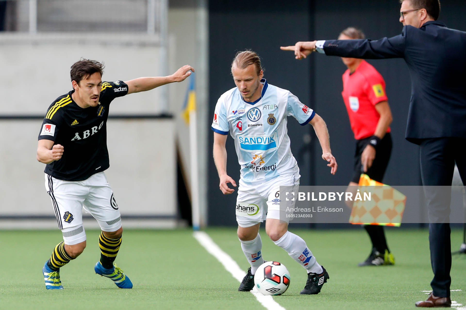 s Stefan Ishizaki och Gefles Jesper Florén och AIK:s