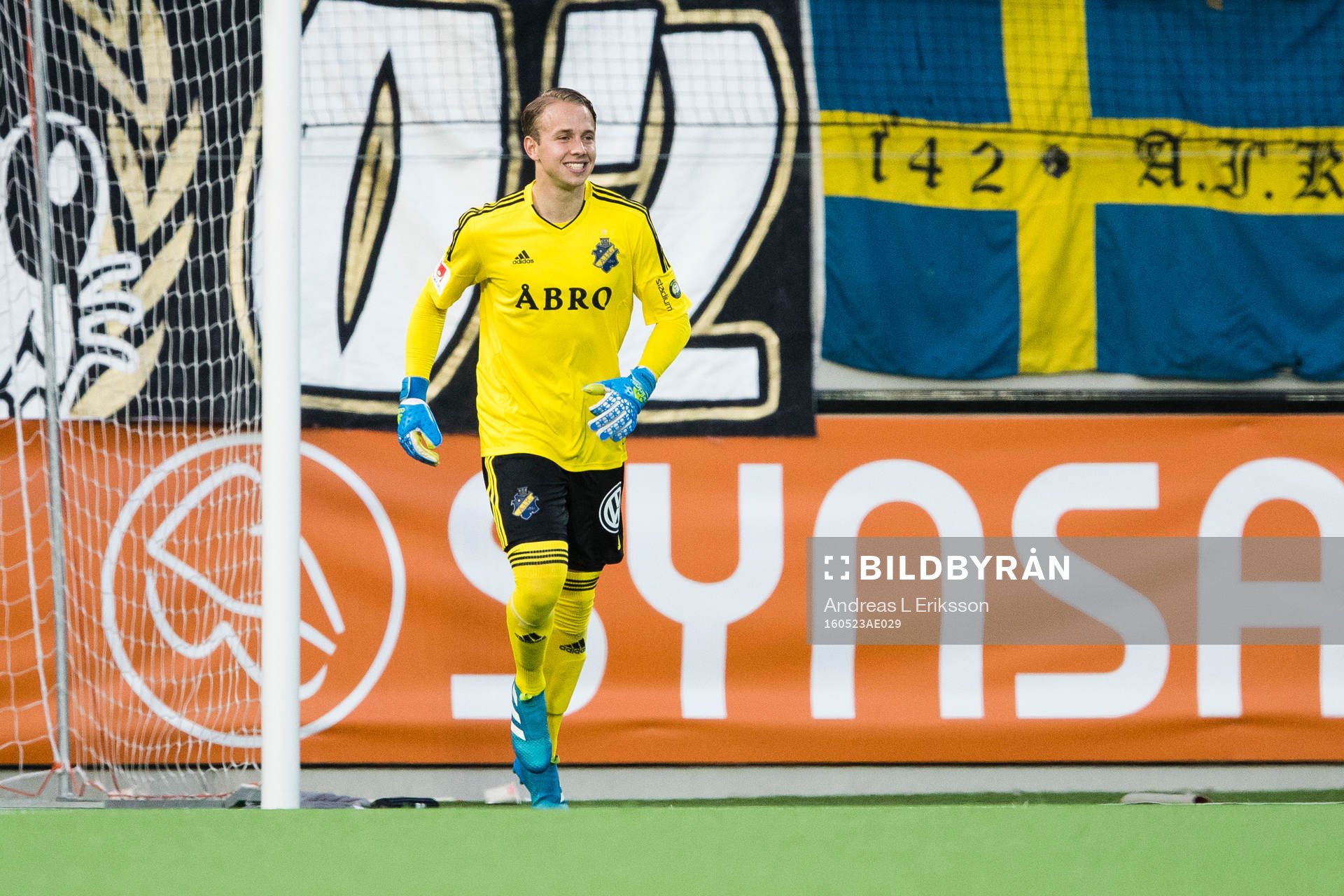 s målvakt Patrik Carlgren