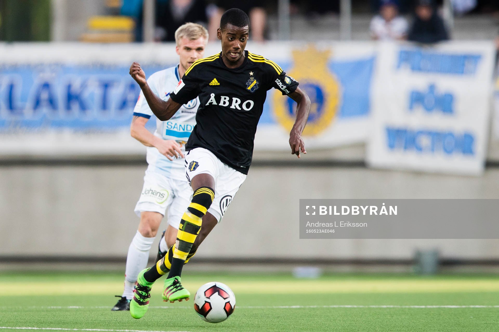 s Alexander Isak