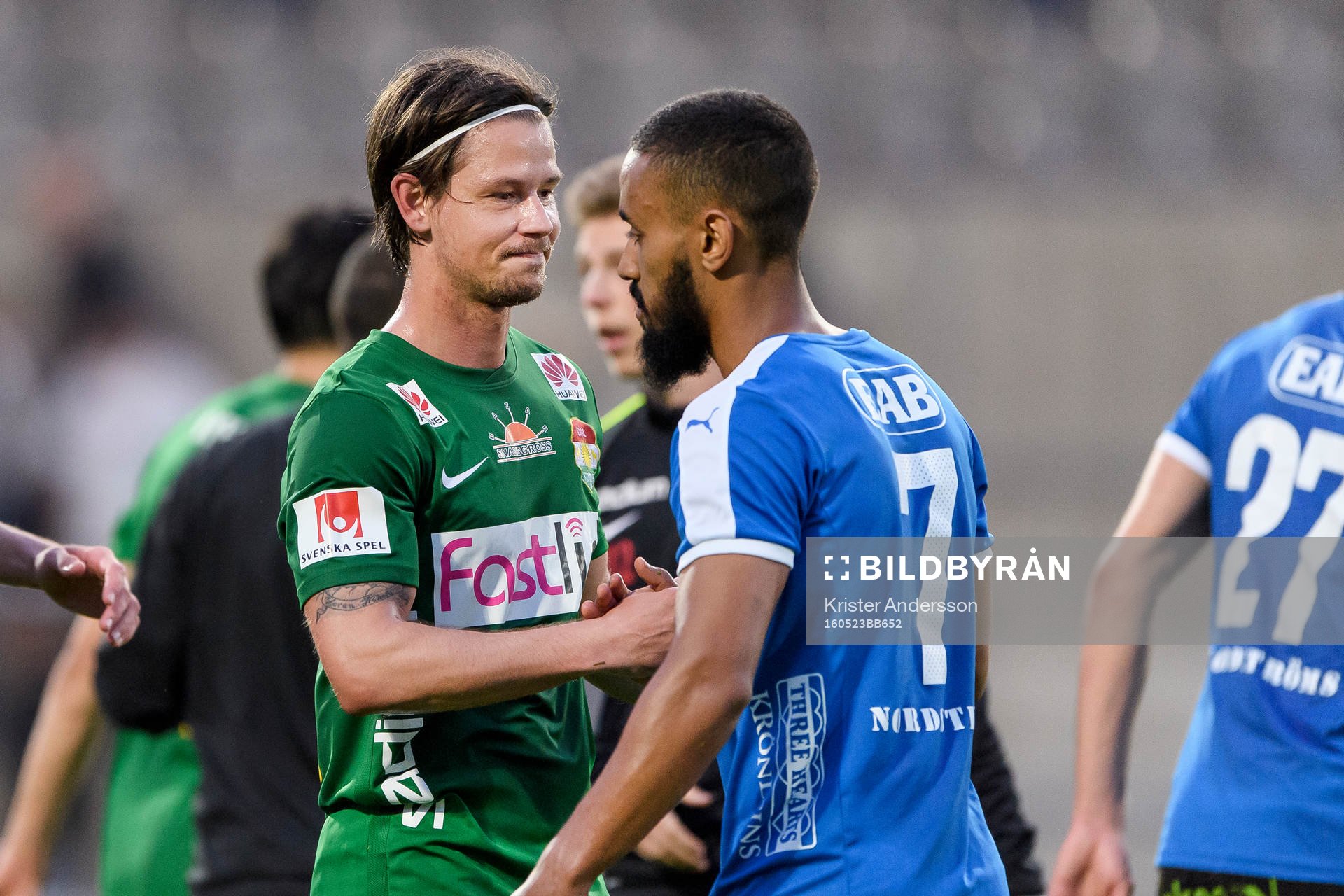 Dalkurds Dusan Djuric och Halmstads Junes Barny