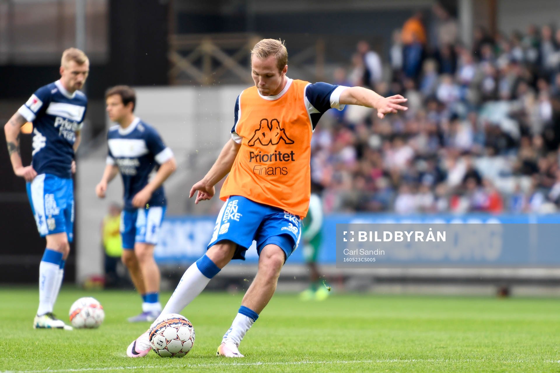 IFK Göteborgs Gustav Engvall värmer upp