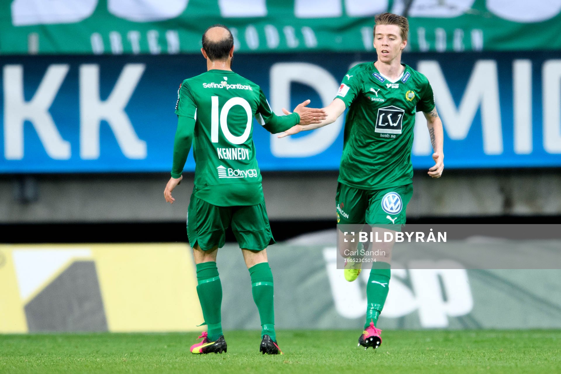 Hammarbys Birkir Már Saevarsson jublar
