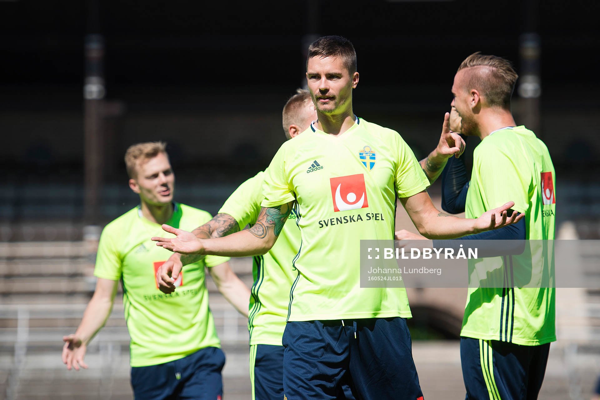 Mikael Lustig  under Sveriges fotbollslandslags träning den 24 maj 2016 i Stockholm. 