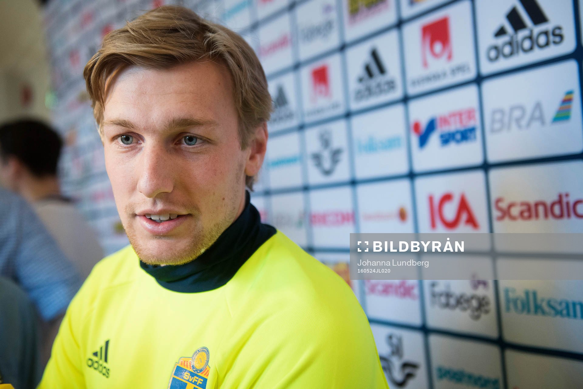 Emil Forsberg i mixed zone