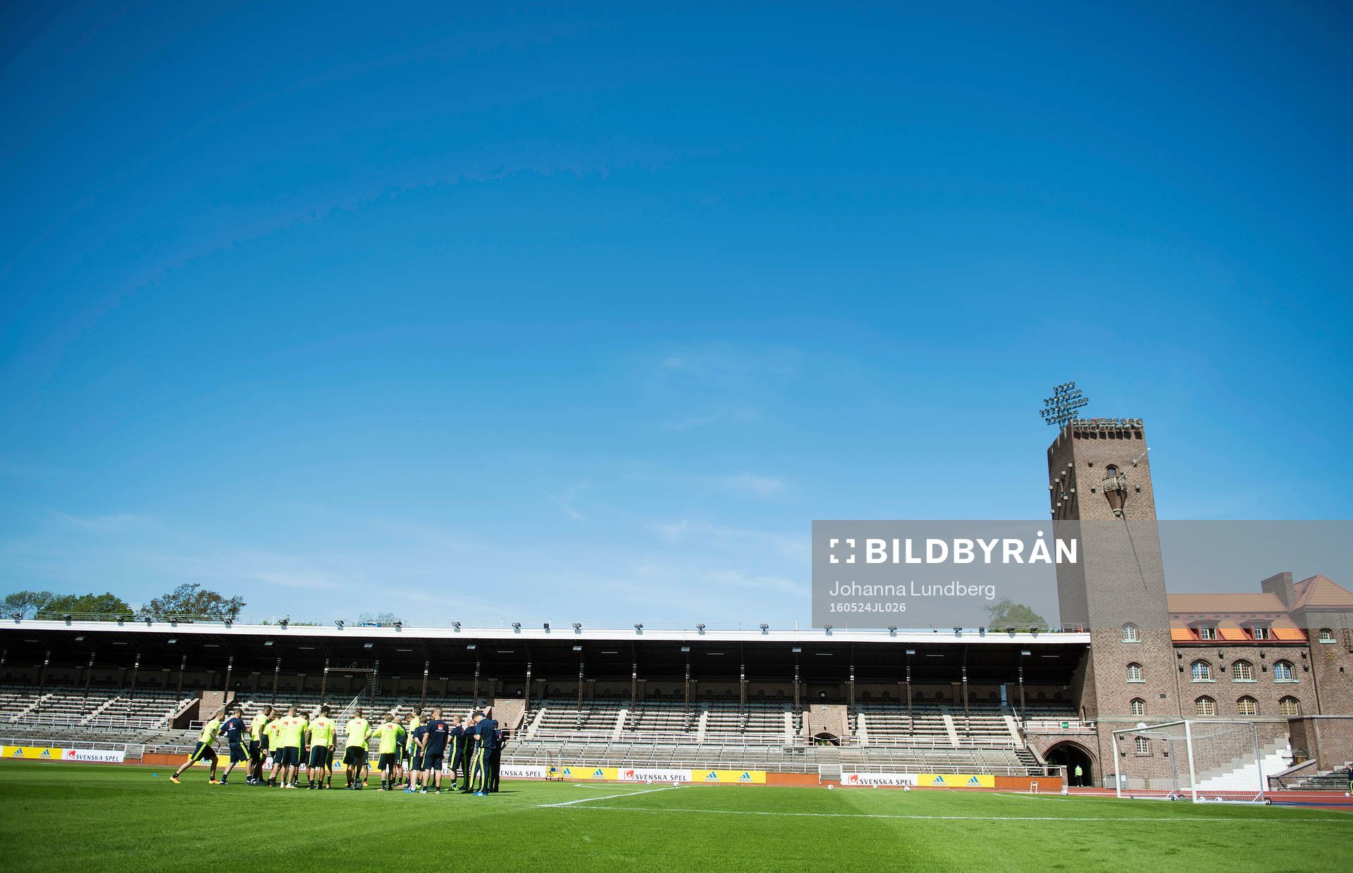 Sveriges spelare samlas på Stockholms Stadion