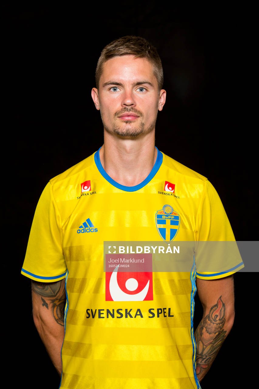 Mikael Lustig, spelare i Sveriges fotbollslandslag