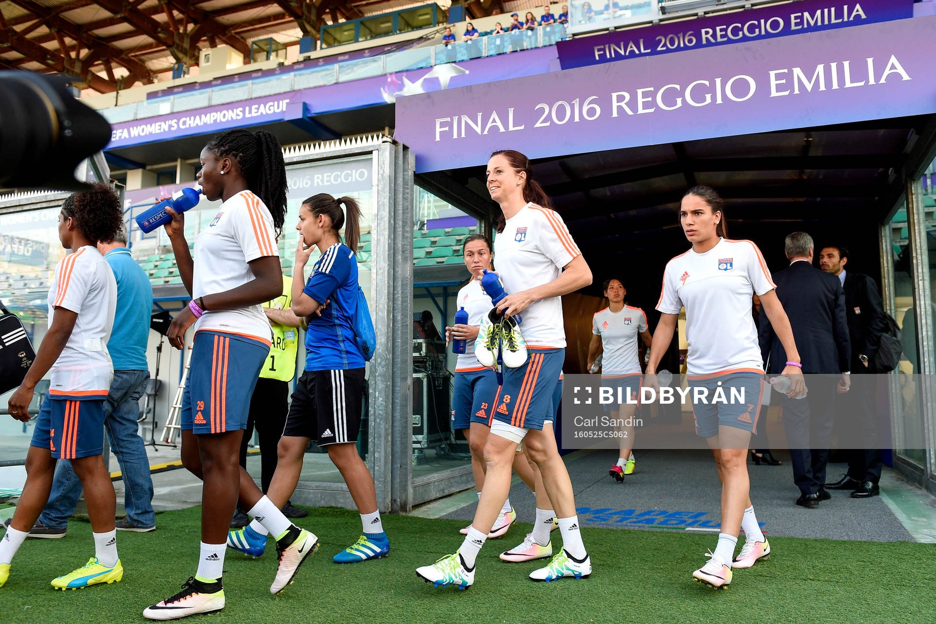 Lyons Lotta Schelin
