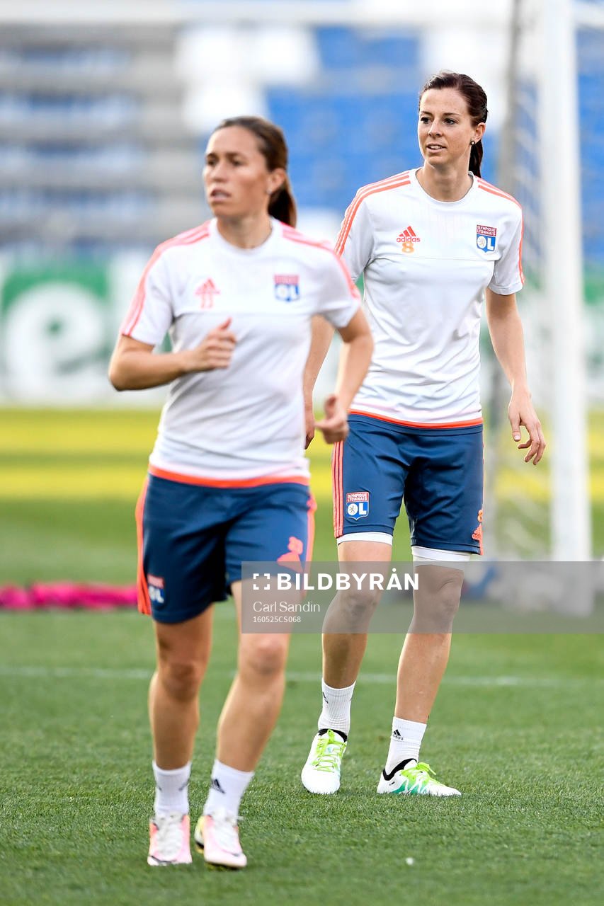 Lyons Camille Abily och Lotta Schelin