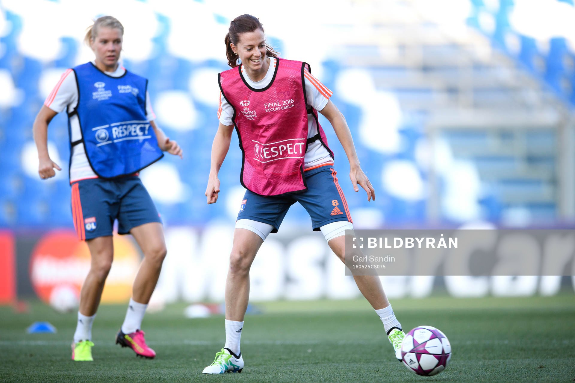 Lyons Lotta Schelin