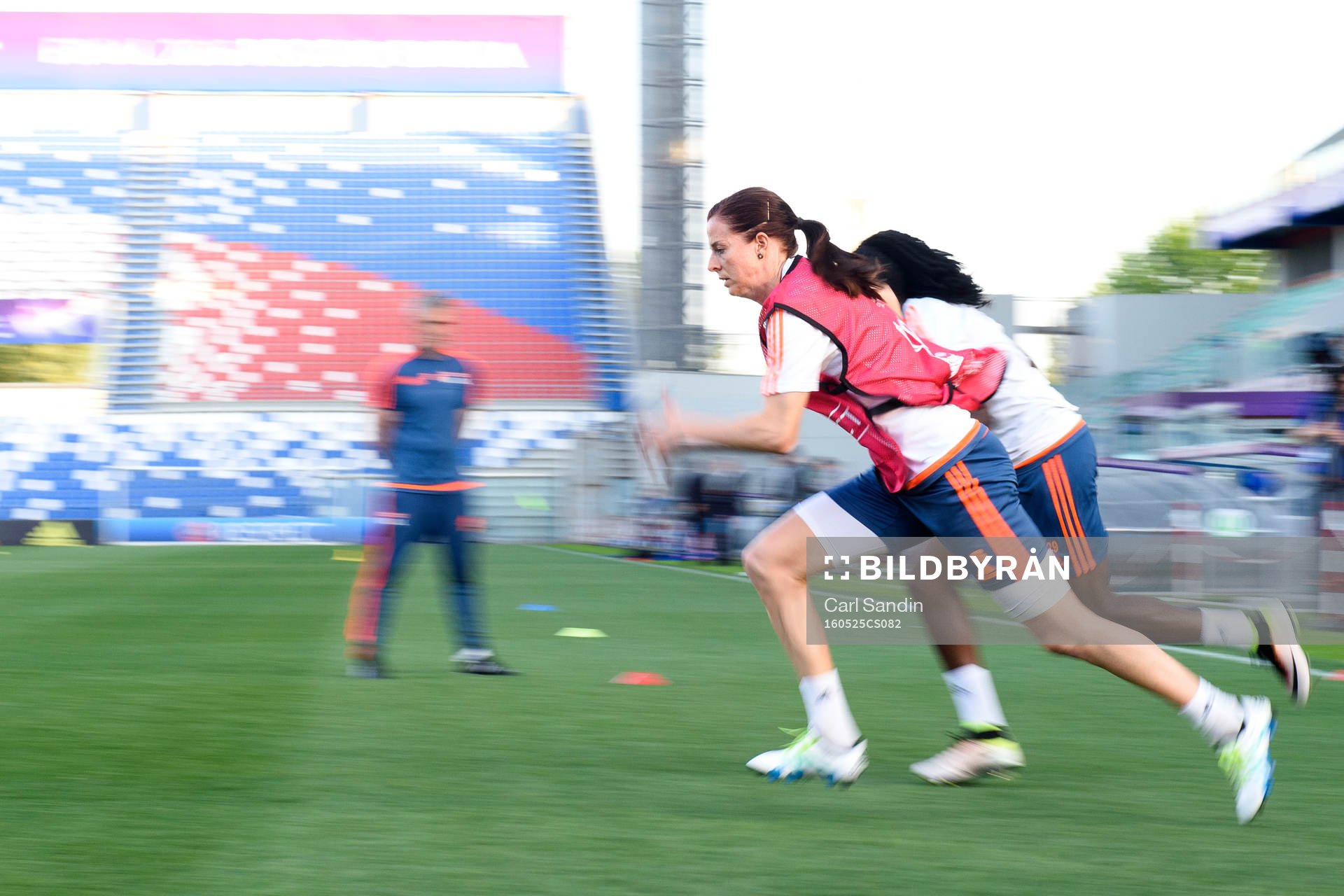 Lyons Lotta Schelin