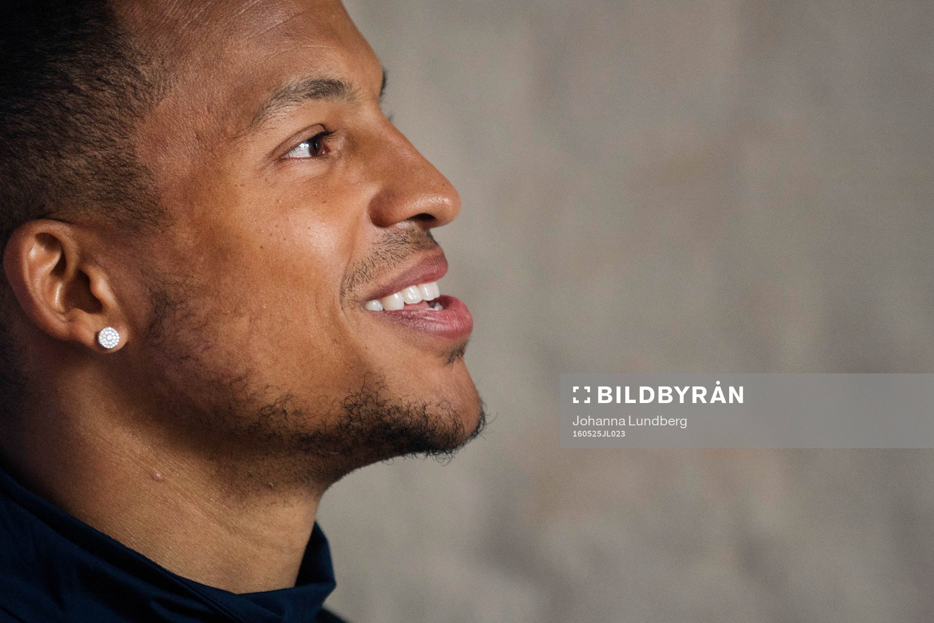 Martin Olsson  i mixed zone