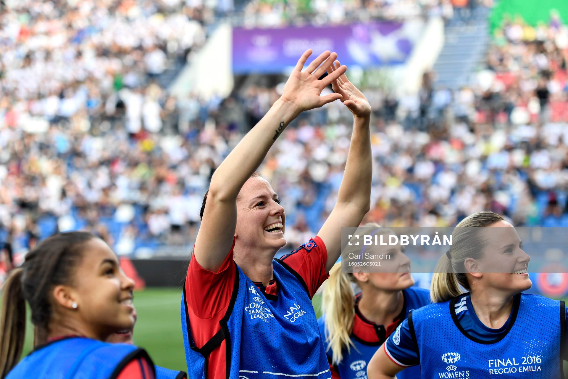 Lyons Lotta Schelin