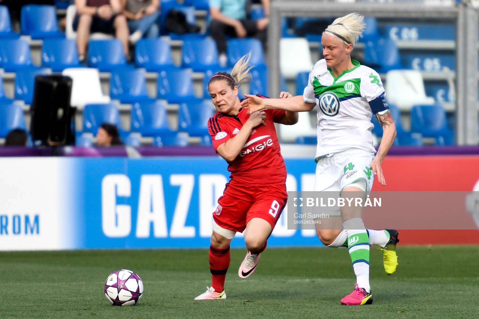 Lyons Eugénie Le Sommer och Wolfsburgs Nilla Fischer