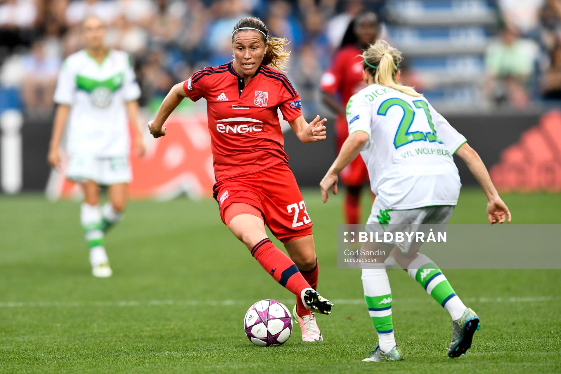 Lyons Camille Abily och Wolfsburgs Lara Dickenmann