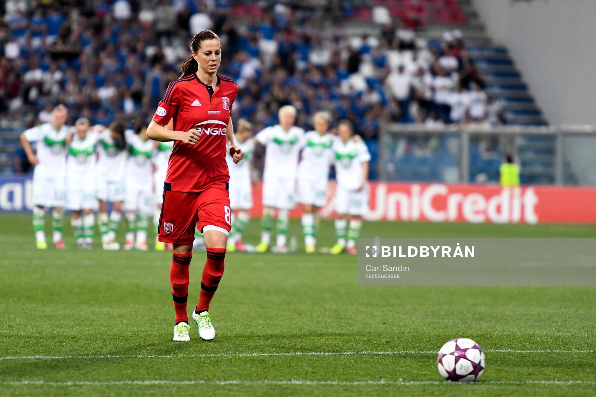 Lyons Lotta Schelin ska slå sin straff