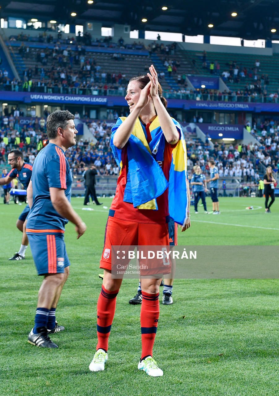 Lyons Lotta Schelin jublar