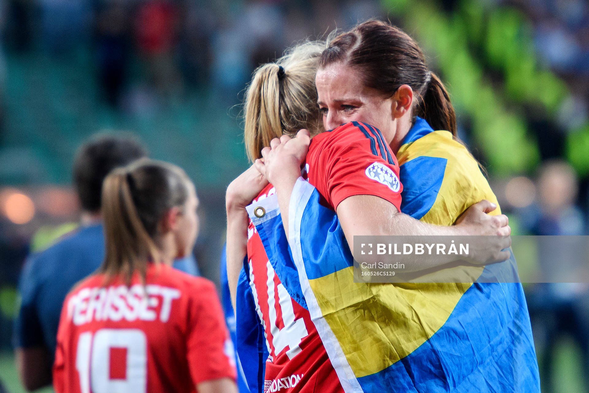 Lyons Lotta Schelin kramar om Ada Hegerberg