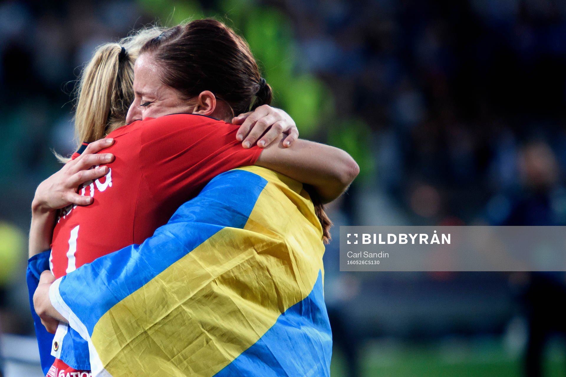 Lyons Lotta Schelin kramar om Ada Hegerberg