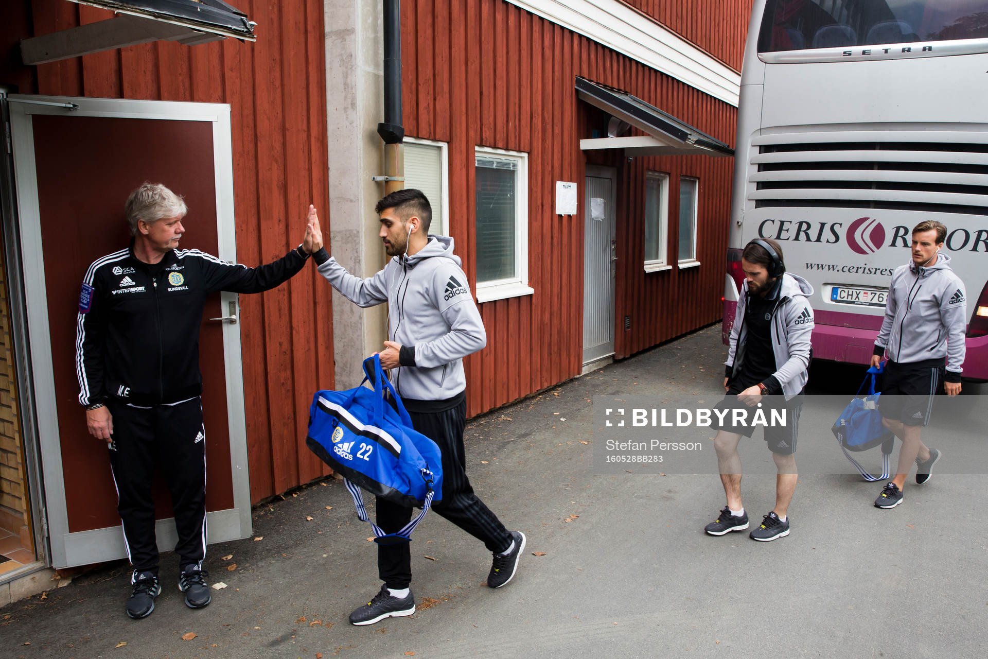 Sundsvalls Stefan Silva på väg in på arenan