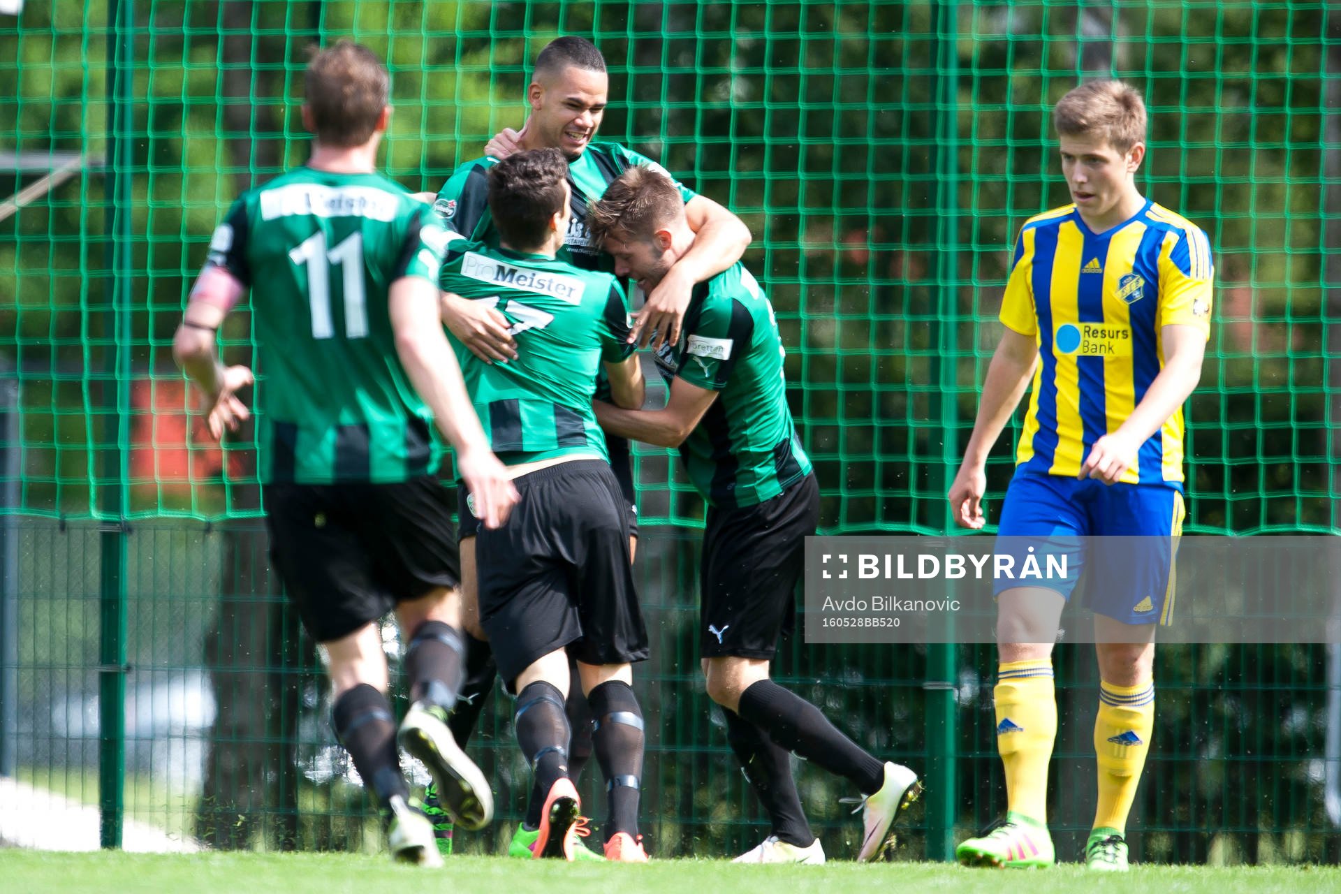 Högaborgs Jason Johansson, Bleron Zekaj och Mathias