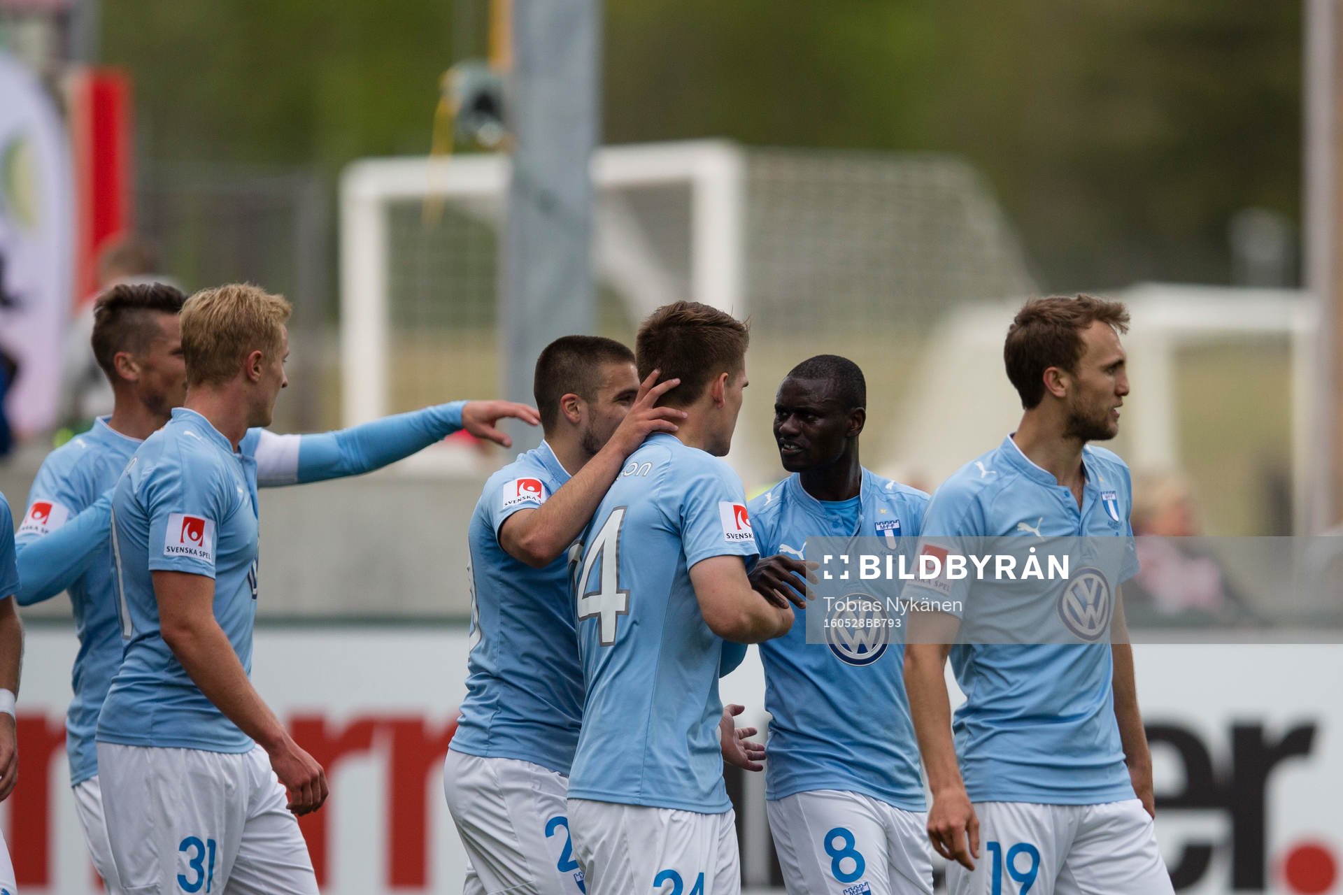 Malmö FF jublar efter att Vidar Örn Kjartansson gjort 3-1 målet under fotbollsmatchen i Allsvenskan mellan Östersund och Malmö FF den 28 maj 2016 i Östersund.