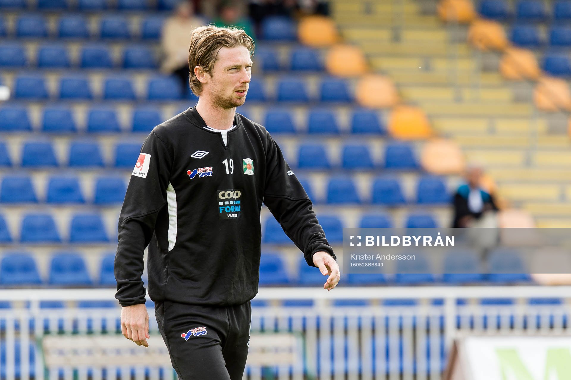 Varbergs Thomas Drage före fotbollsmatchen i Superettan