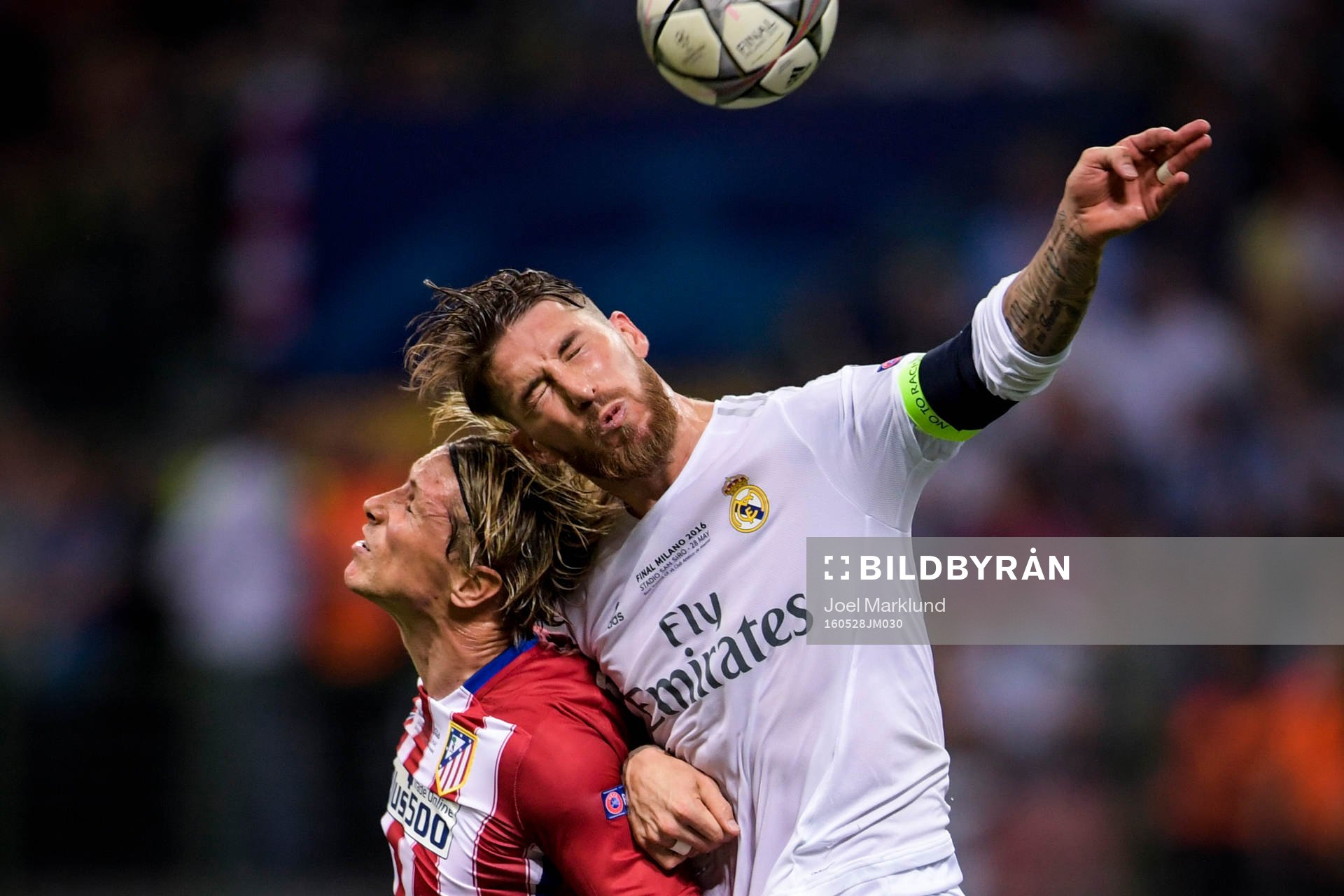 Atletico Madrids Fernando Torres i nickduell med Real