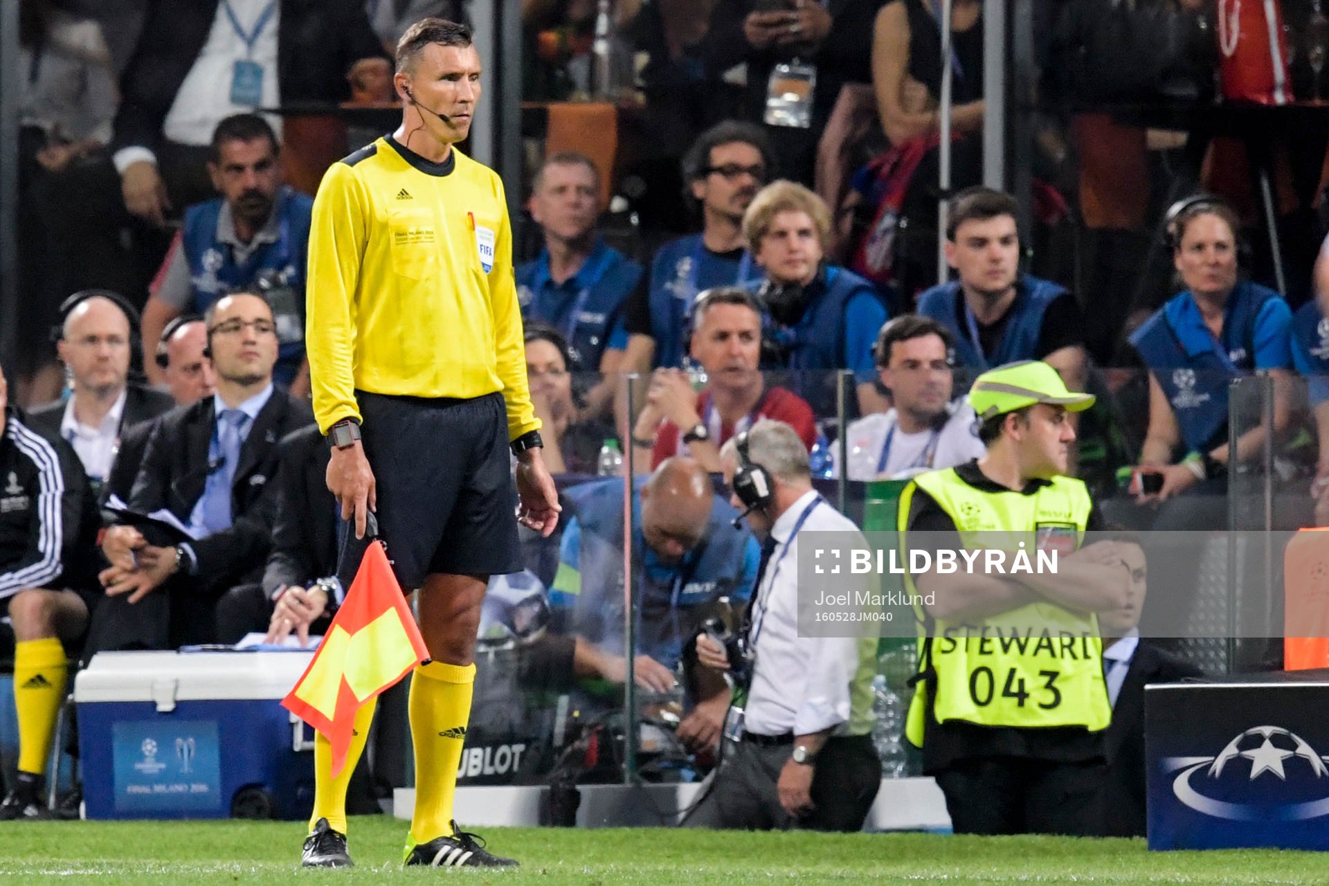 Linjedomare Simon Beck som inte ropade offside i samband
