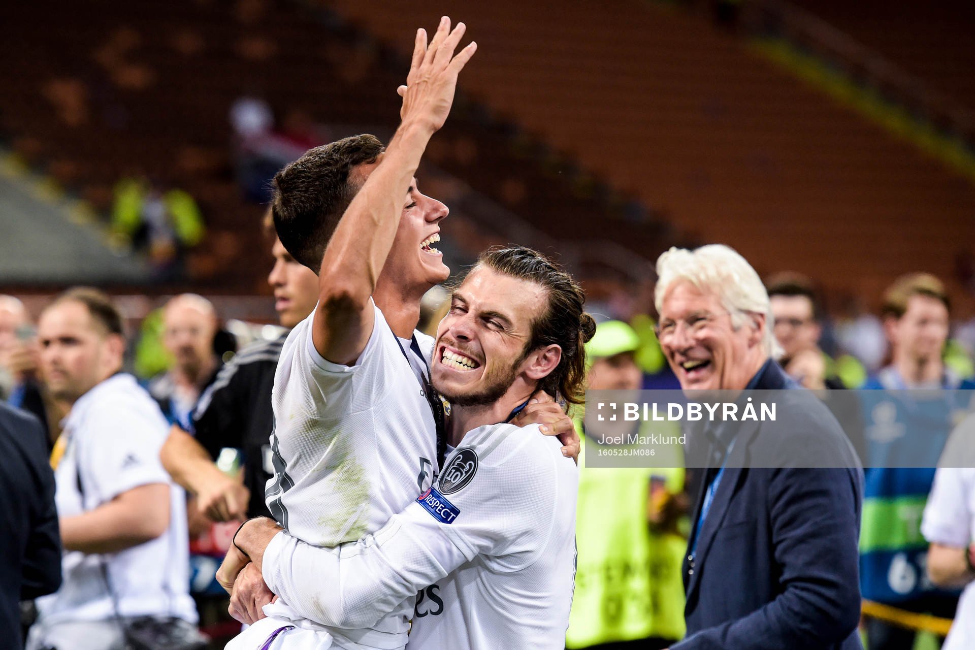 Real Madrids Lucas Vazquez och Gareth Bale jublar och