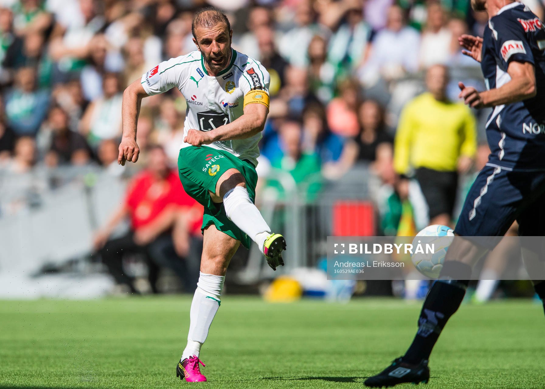 Hammarbys Kennedy Bakircioglu med ett skott