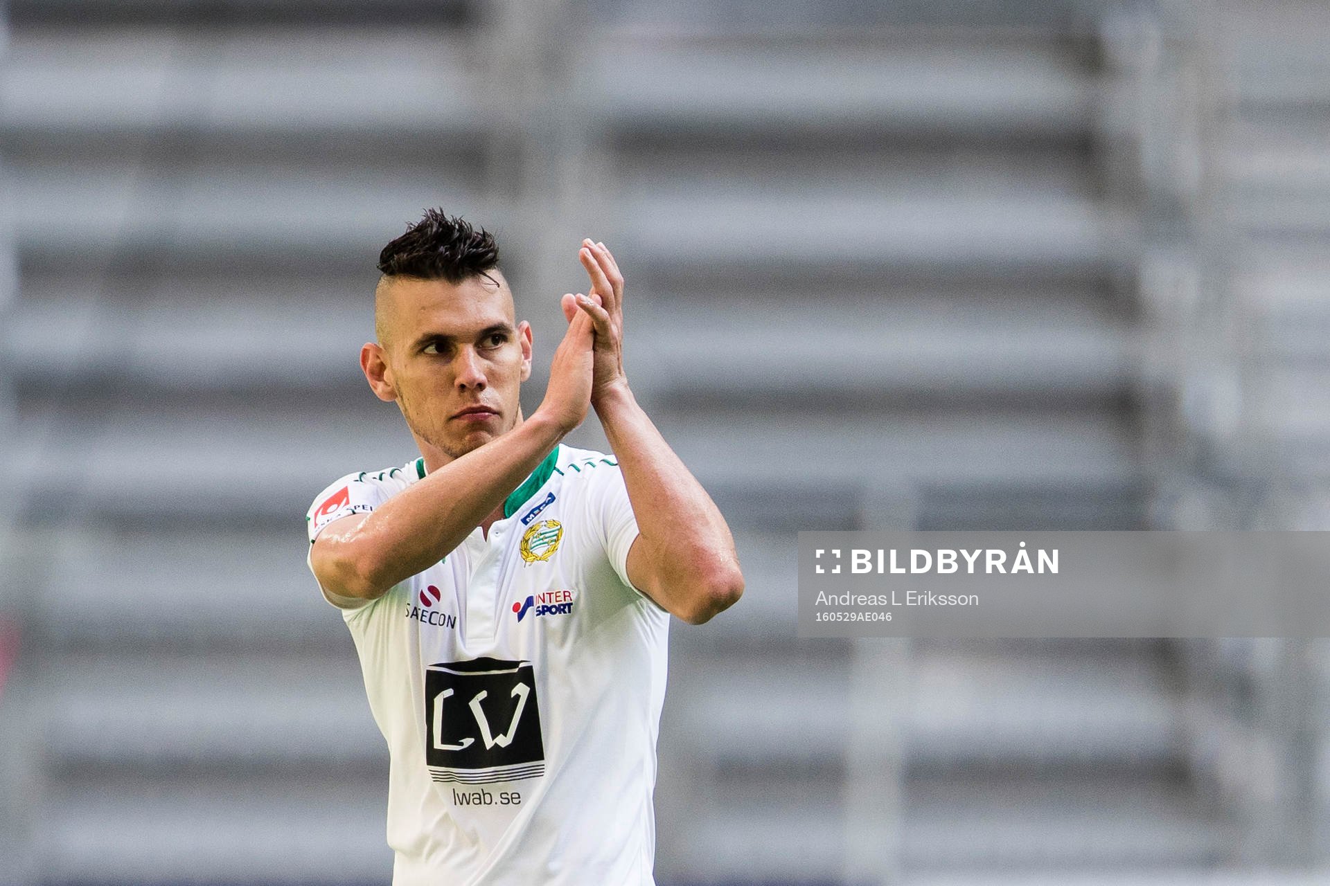 Hammarbys Alexssander Medeiros de Azeredo under fotbollsmatchen i Allsvenskan mellan Hammarby och Gefle den 29 maj 2016 i Stockholm. 