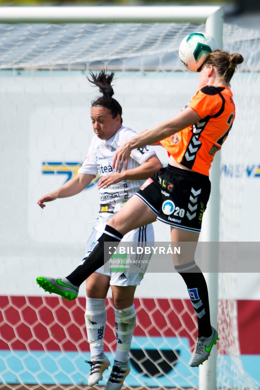 Kristianstads Mia Carlsson nickar