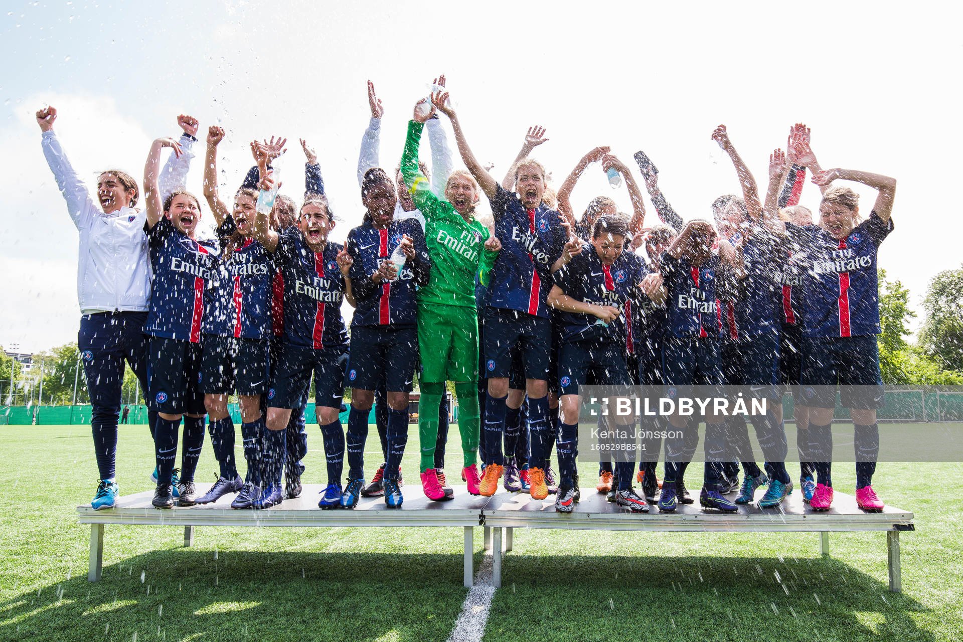 Paris Saint-Germain spelare jublar