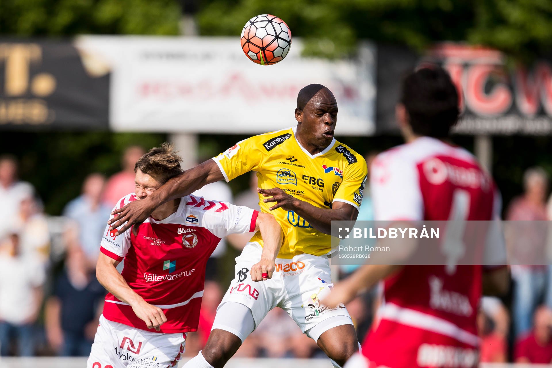 Kalmars Viktor Elm och Falkenbergs Hakeem Araba