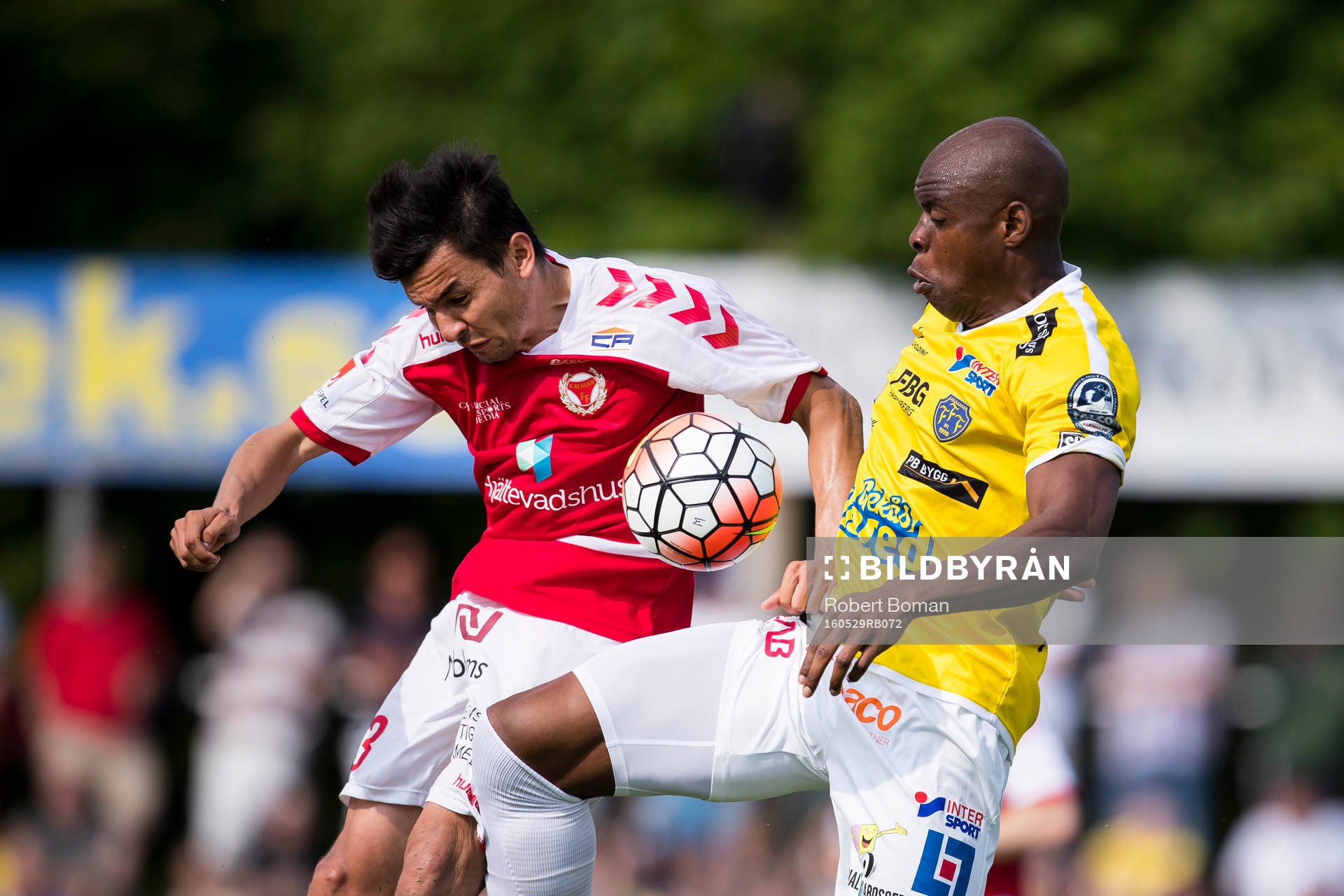 Kalmars Emin Nouri och Falkenbergs Hakeem Araba