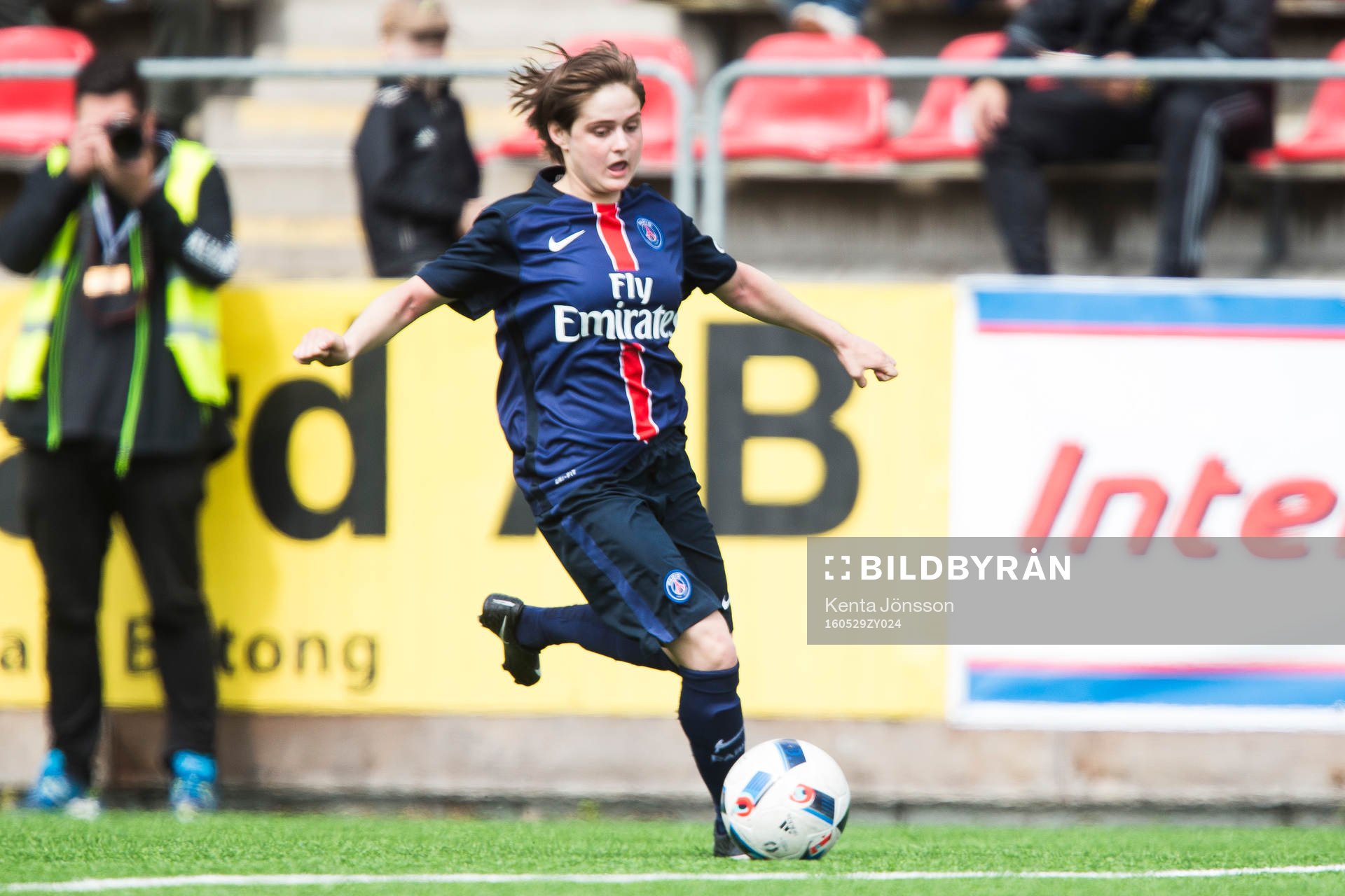 Paris Saint-Germains Ema Paljevic i aktion