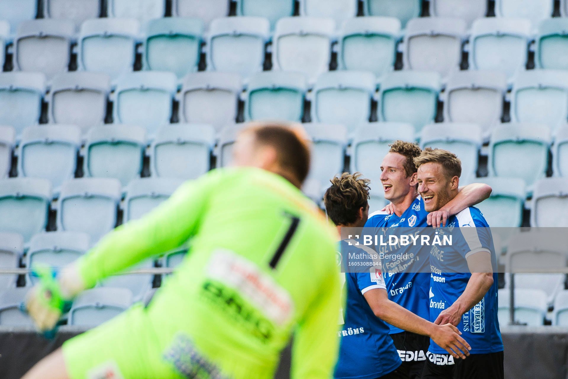 Halmstads Sead Haksabanovic och Andreas Bengtsson jobbar