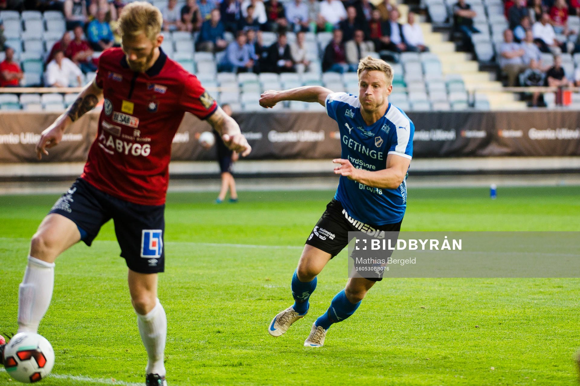 Örgrytes Fredrik Björck och Halmstads Alexander Ruud