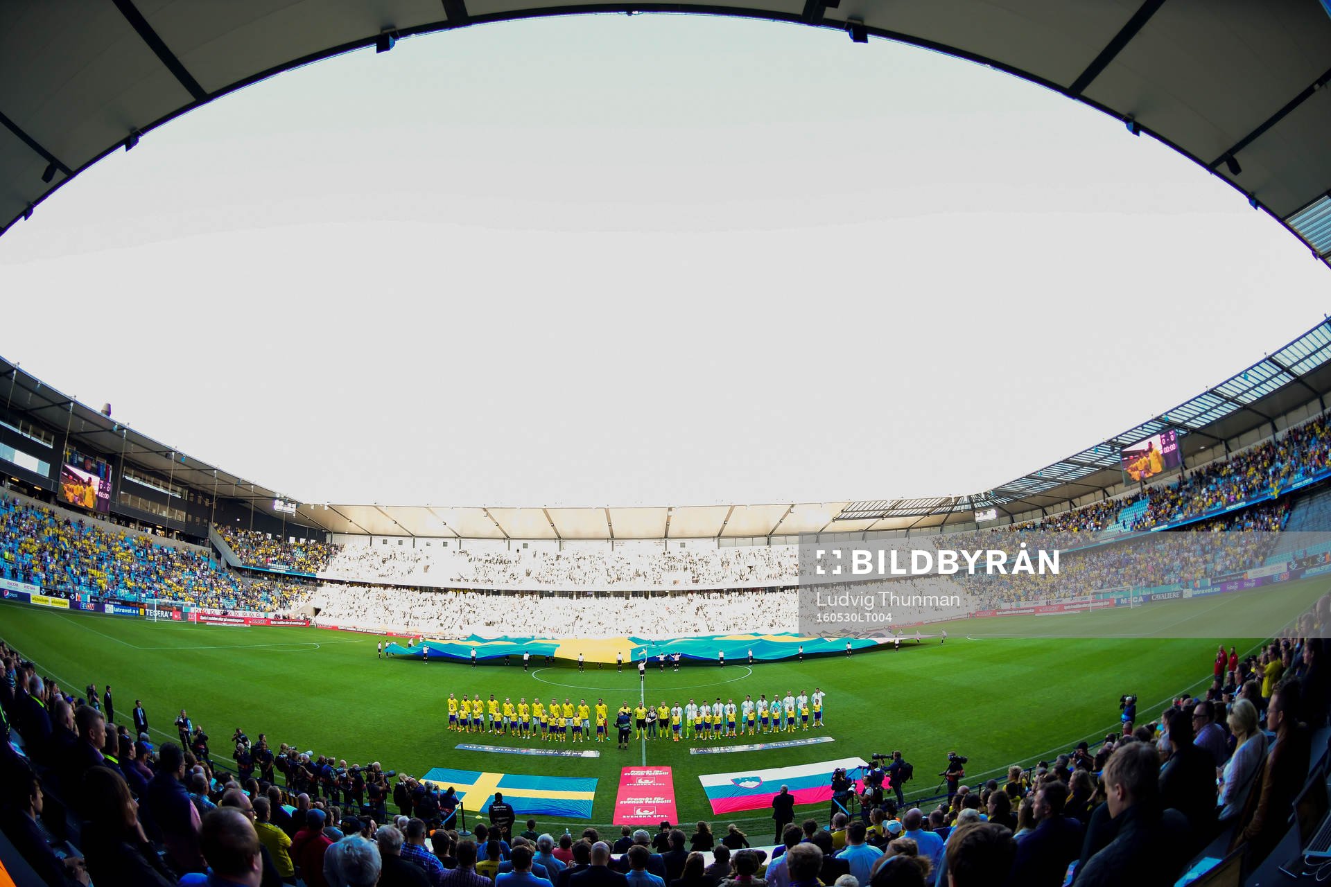 Vy från läktarplats inne på Swedbank stadion före