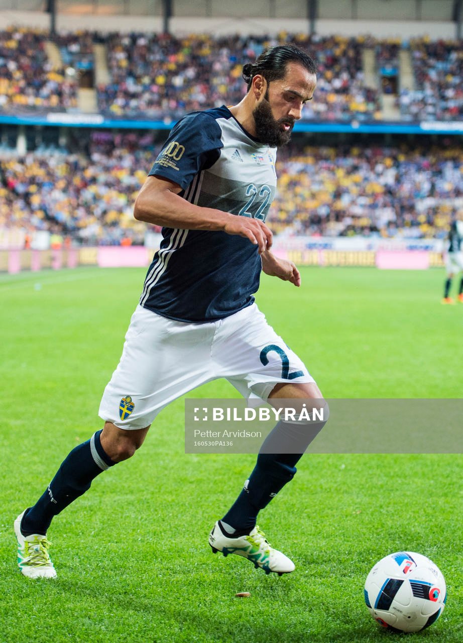 Sveriges Erkan Zengin under fotbollslandskampen mellan Sverige och Slovenien den 30 maj 2016 i Malmö.