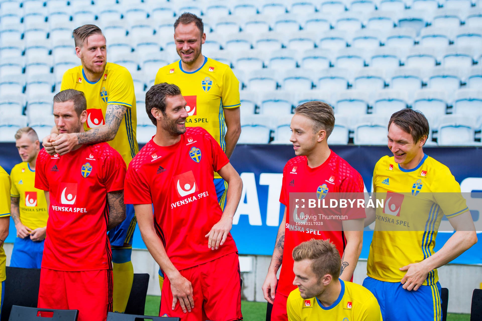 Sveriges Pontus Jansson, målvakt Robin Olsen, Andreas