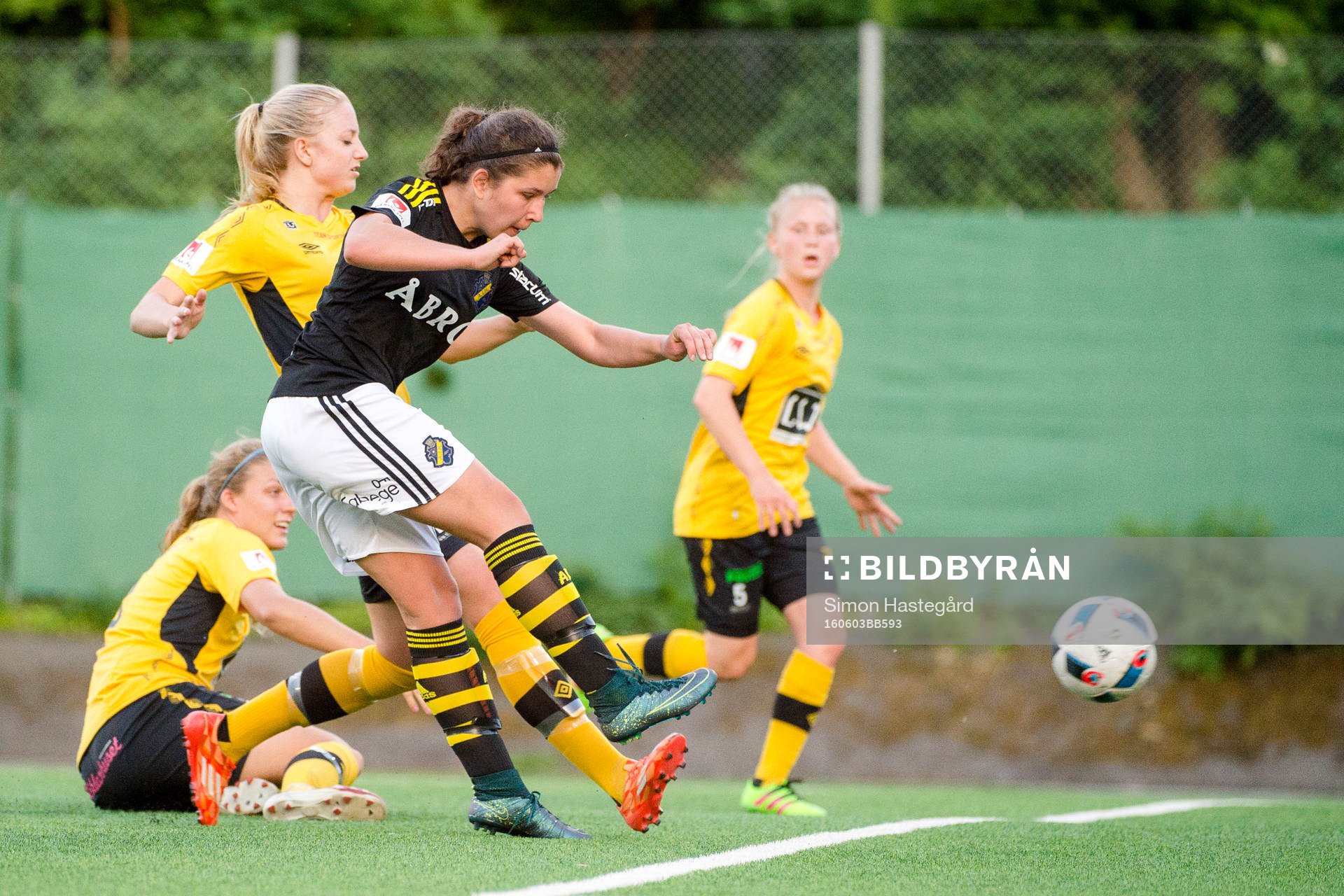 s Loreta Kullashi gör 2-1